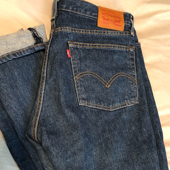 Levi’s Wedgie Fit (dark wash) - Picture 1 of 3